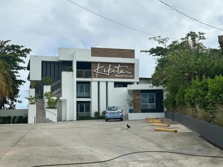 4 Bedroom Kikita Beach Villa Oceanfront W Pool Dorado Exterior photo
