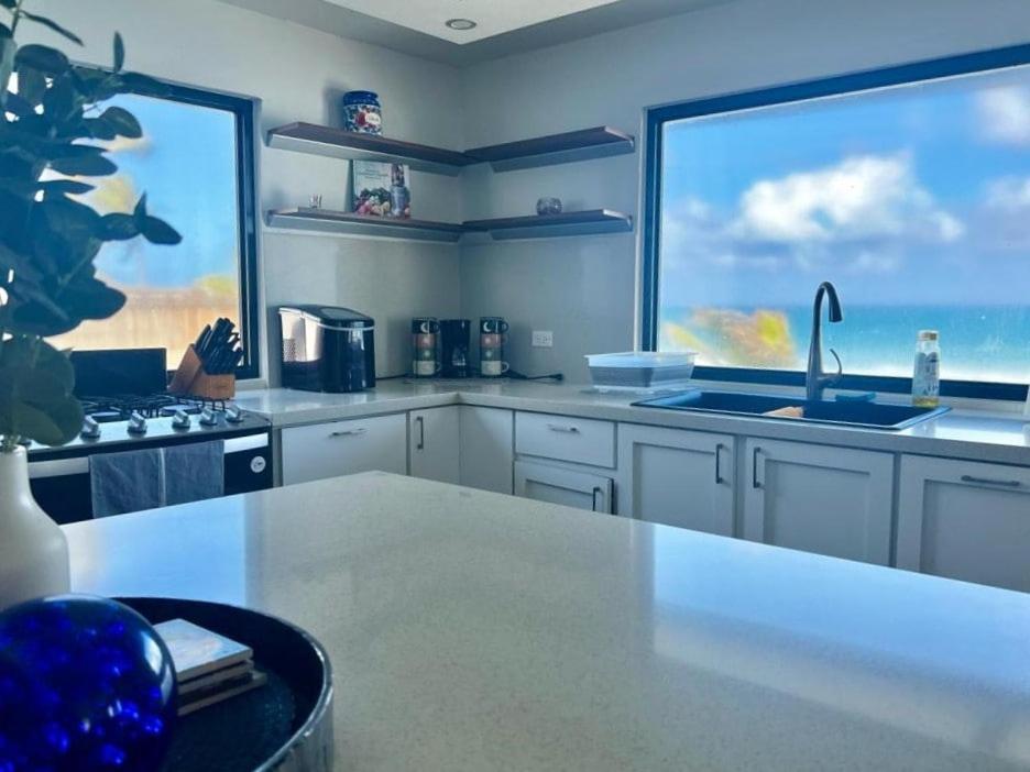 4 Bedroom Kikita Beach Villa Oceanfront W Pool Dorado Exterior photo
