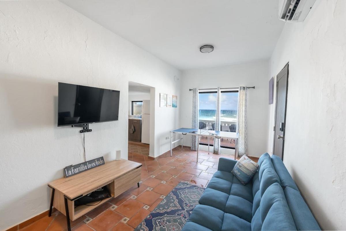4 Bedroom Kikita Beach Villa Oceanfront W Pool Dorado Exterior photo