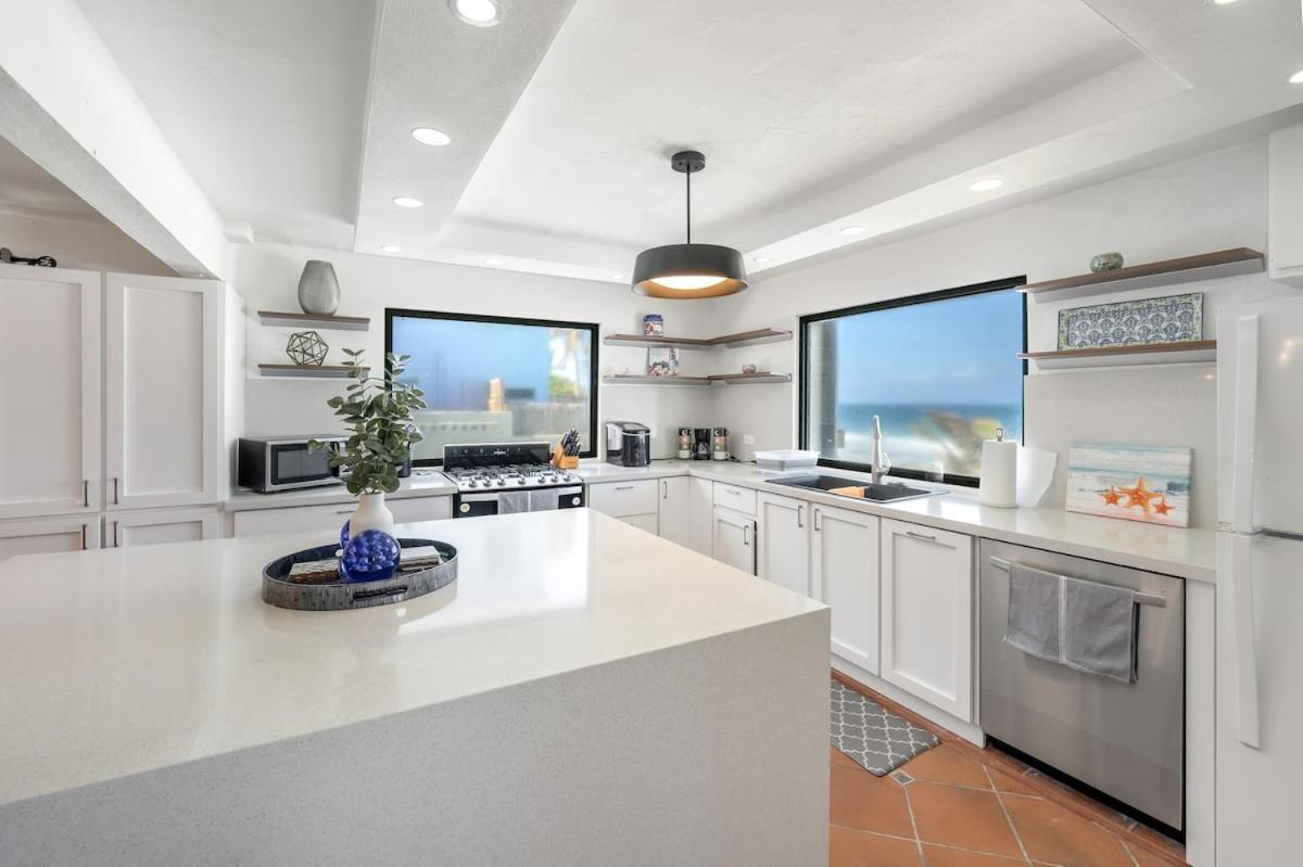 4 Bedroom Kikita Beach Villa Oceanfront W Pool Dorado Exterior photo
